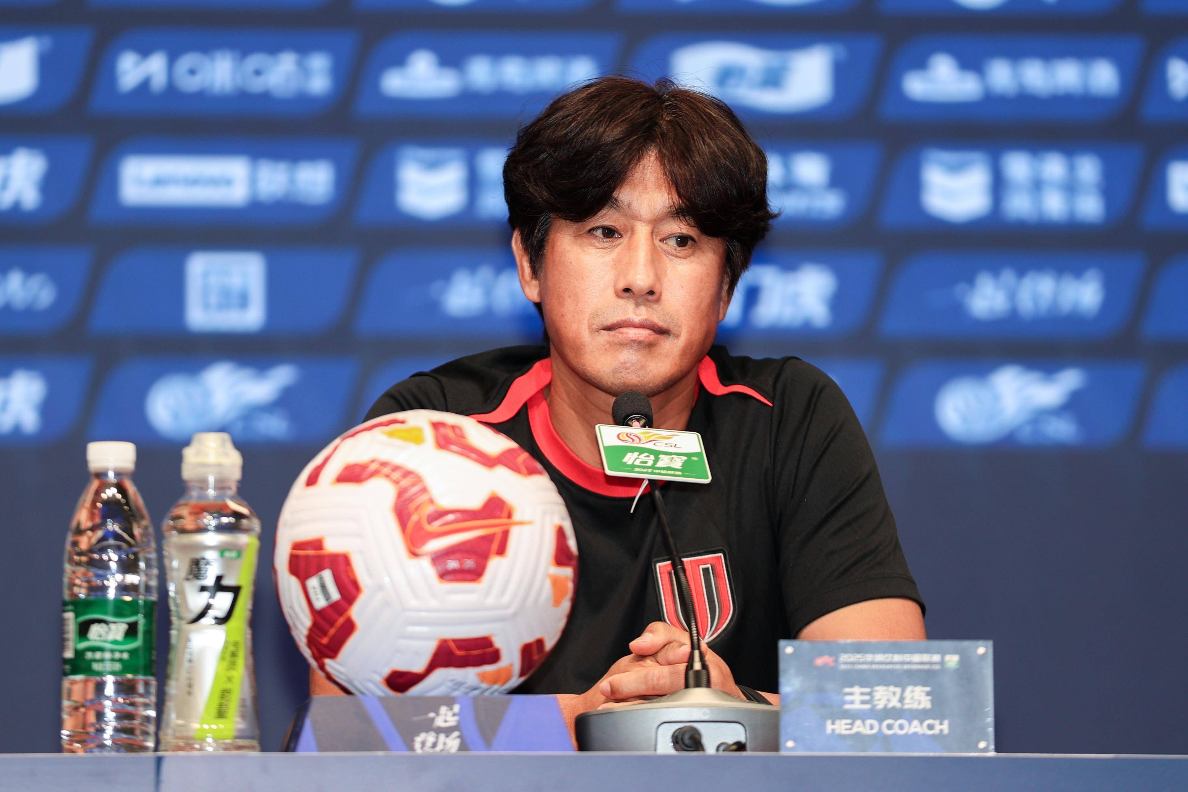 德甲今晚再迎强敌；成都蓉城内部沟通；主帅态度：震撼外界；细节决定成败 -爱游戏体育